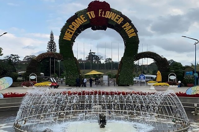 Dalat City Flower Garden - Beauty like a fairyland